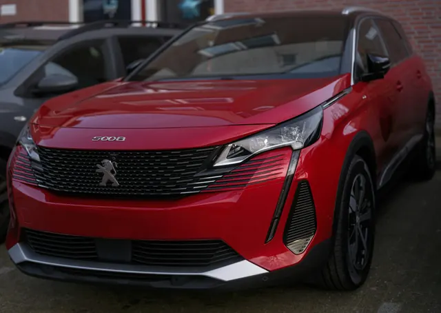 Peugeot 5008 🇪🇸 Barcelona AVIS